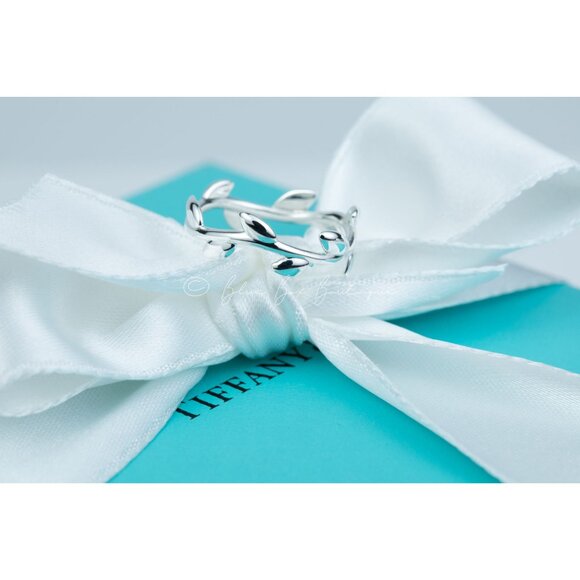Tiffany & Co. Paloma Picasso Olive Leaf Band Ring in Sterling Silver Size 6 - Picture 8 of 9